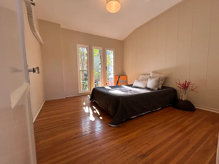 2411 W Silver Lake Dr #1/2 — Photo 9