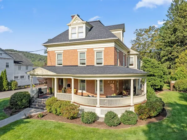 40 S Chenango St, Greene, NY 13778