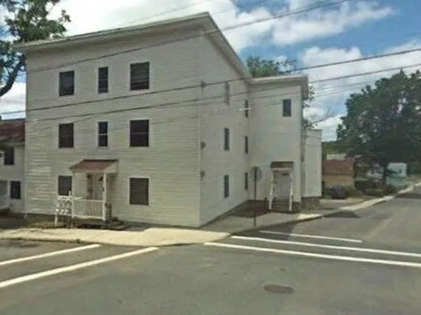48 North St APT 2, Ware, MA 01082