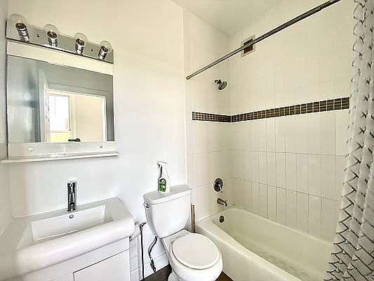 4th image of 469 W 153rd St APT 5D
