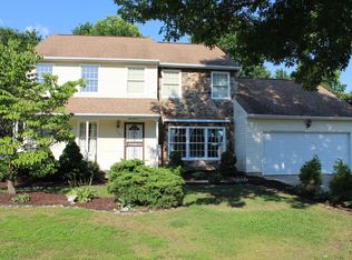 339 Owls Nest Dr, Bear, DE 19701