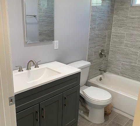 3rd image of 1020 S Lorena St #2