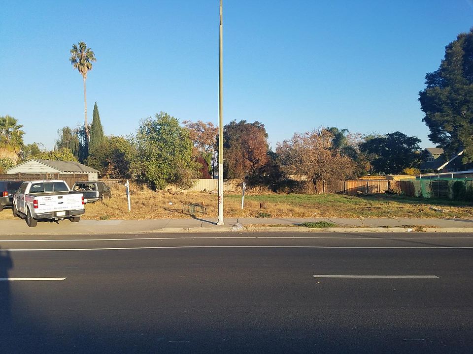 1st image of 546 Bird Ave
