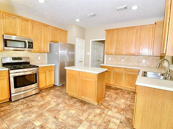 2nd image of 21226 Rush Hollow Ct