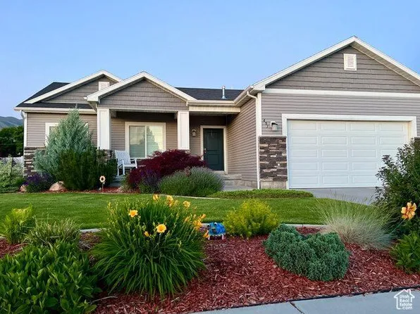 497 S 400 E, Hyrum, UT 84319