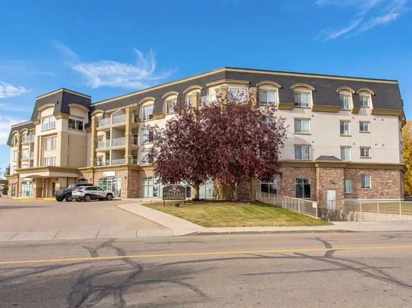 4425 W Heritage Way #105, Lacombe, AB T4L 2P4