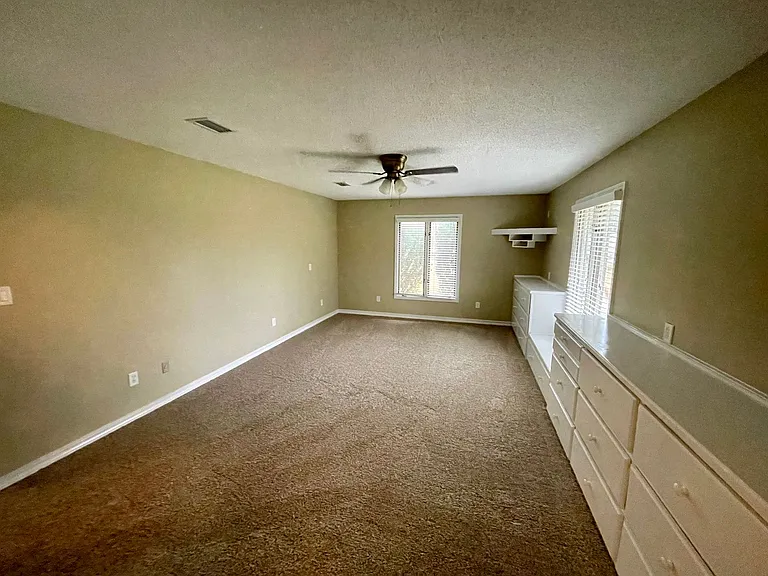 6300 Creel Rd — Photo 8