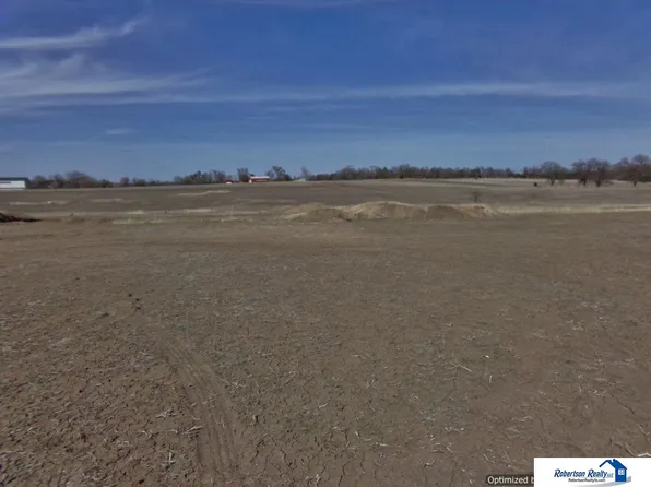 546 Presleigh Blvd, Beatrice, NE 68310