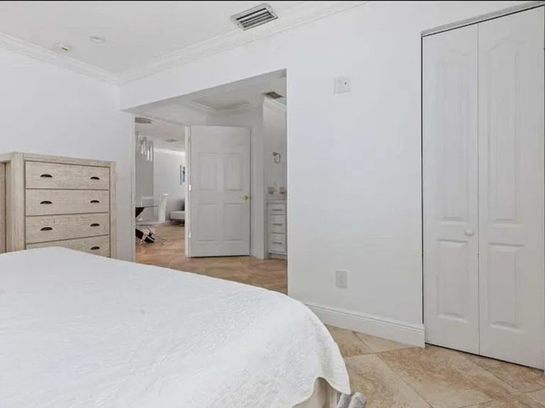 337 Balsam St — Photo 12
