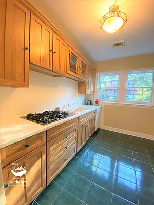 Rented by Daniel Gale Sotheby's International Realty | media 14