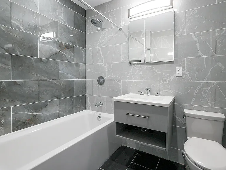 142 Huron St #4E — Photo 8