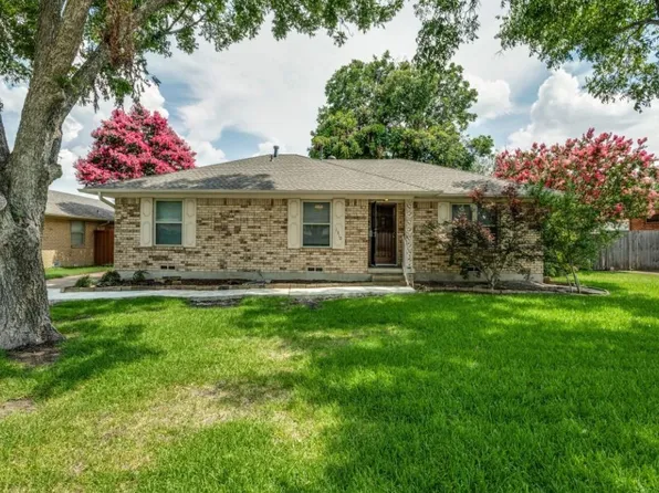1310 Kingsbridge Dr, Garland, TX 75040