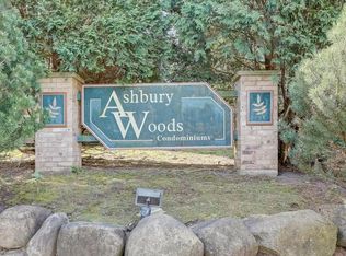 7201 Mid Town Rd APT 111, Madison, WI 53719