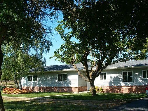 1st image of 9113 Sawyer Ave