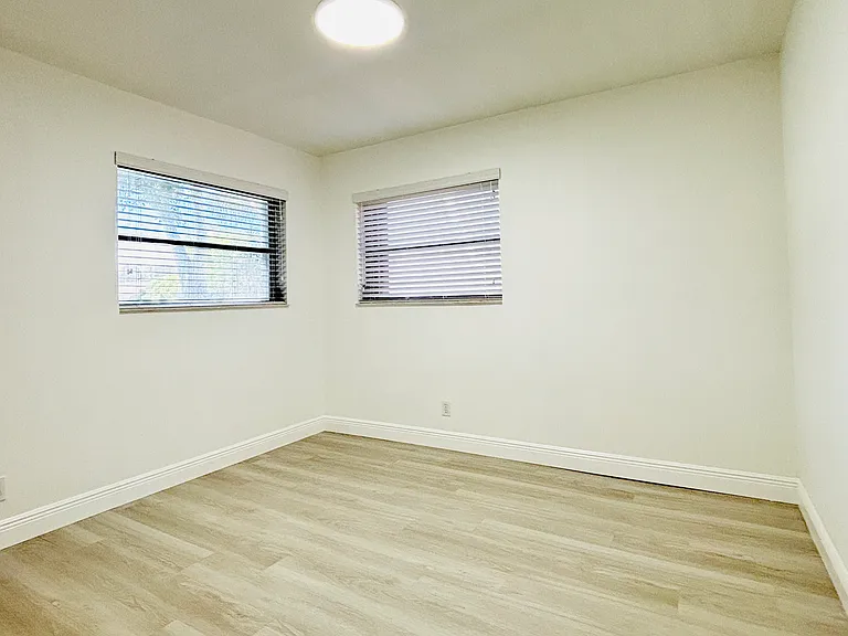 1st bedroom