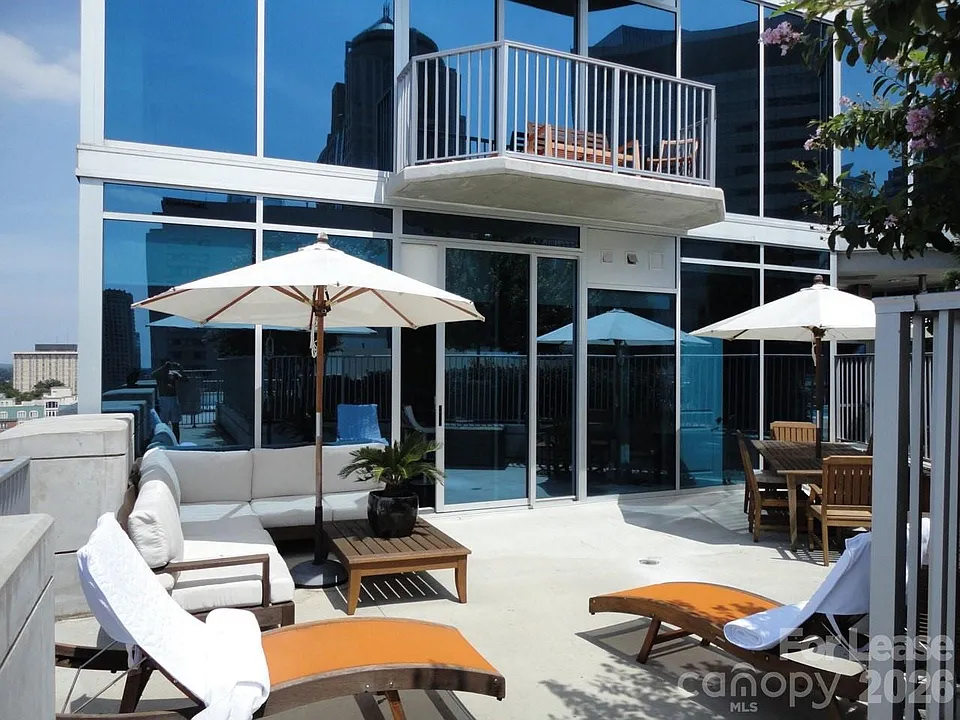 210 N Church St #1002