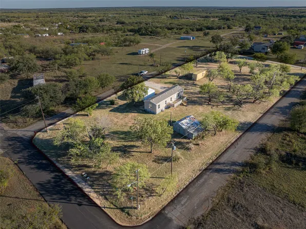 605 S Butte St, Breckenridge, TX 76424