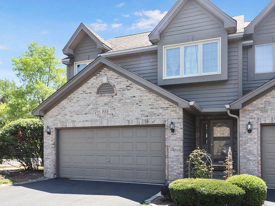 1st image of 988 Ascot Dr