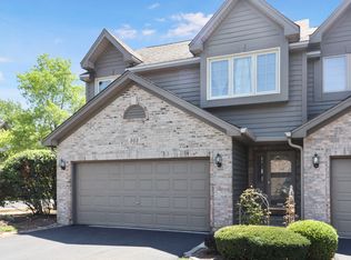 988 Ascot Dr, Elgin, IL 60123