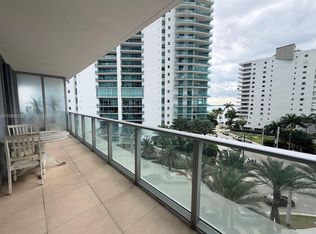 1300 Brickell Bay Dr APT 607, Miami, FL 33131