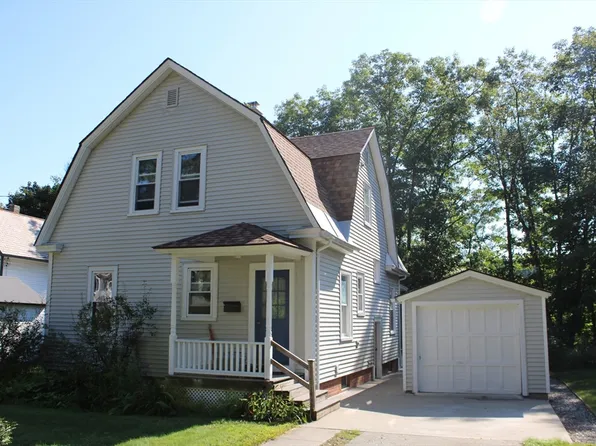 8 New St, Turners Falls, MA 01376