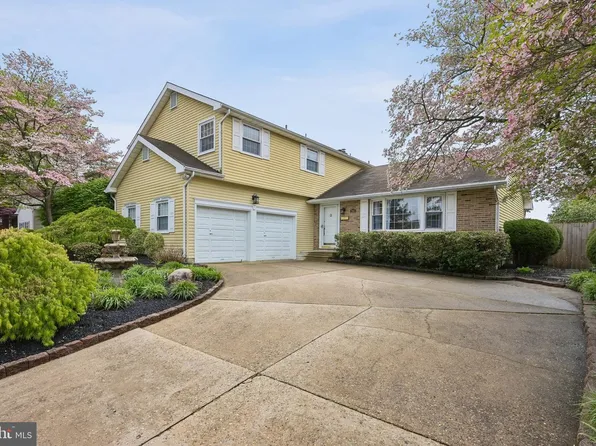 790 Carteret Ct, Mount Laurel, NJ 08054