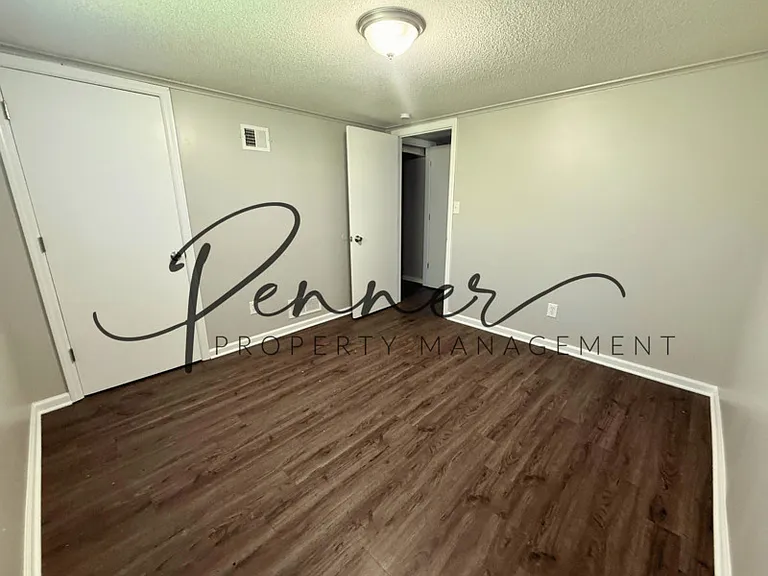 11606 Ivanhoe Ct — Photo 11