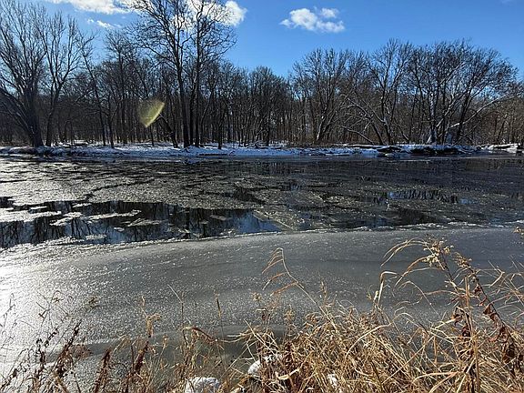 2nd image of 0 Island St