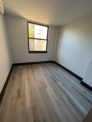 Rented by Delmark Realty LLC | media 46