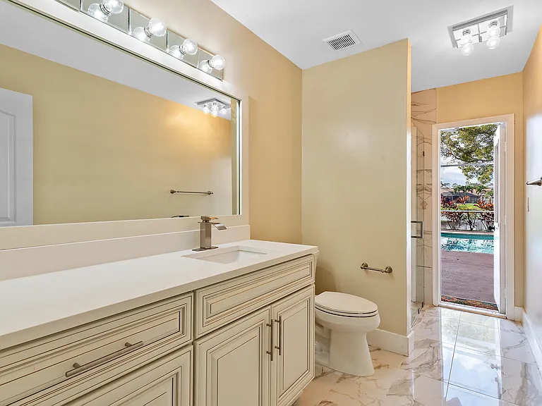 6051 NW 60th Ave — Photo 17