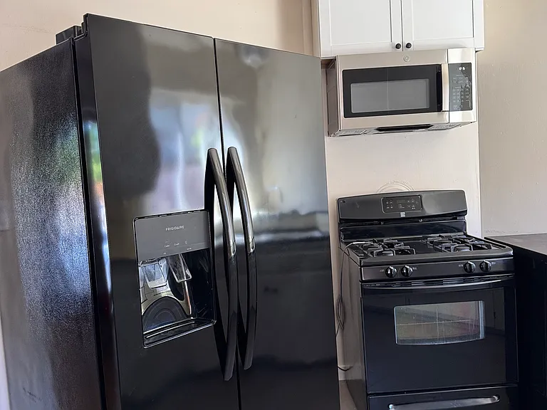 175 W I St #2 — Photo 10