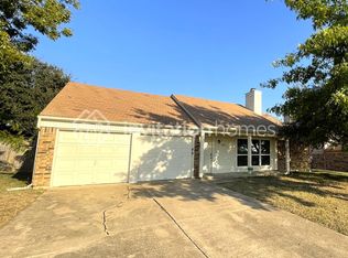4609 Southlook Dr, Grand Prairie, TX 75052