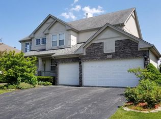 1703 Stanwich Rd, Vernon Hills, IL 60061