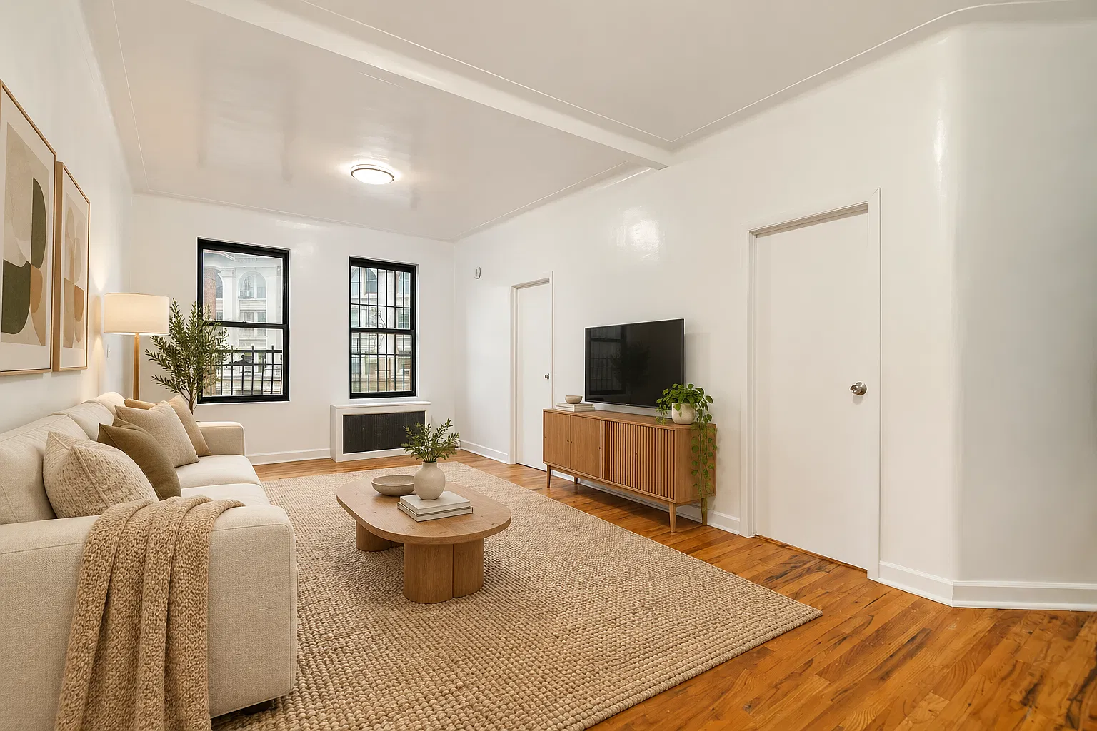 160 Waverly Place — Photo 1