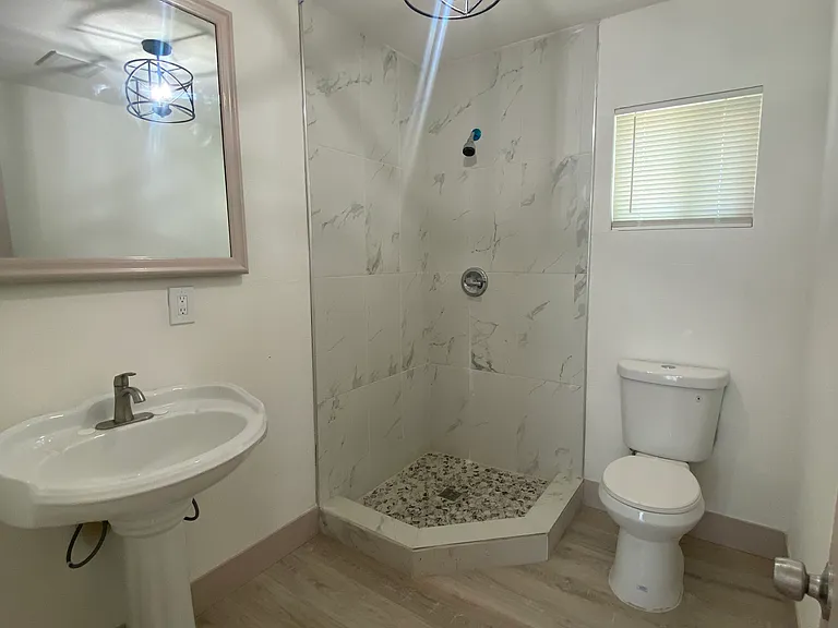 116 Wetherley Dr — Photo 8