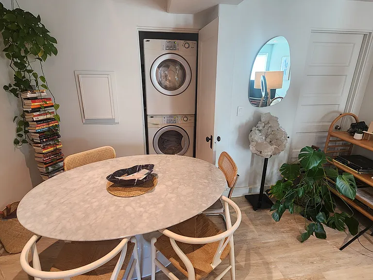 800 E Micheltorena St #B — Photo 5