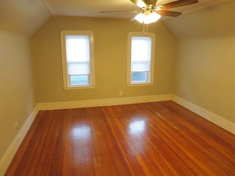 47 Paulina St #2 — Photo 8