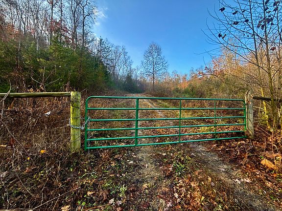 3rd image of 3456 Warrensburg Rd