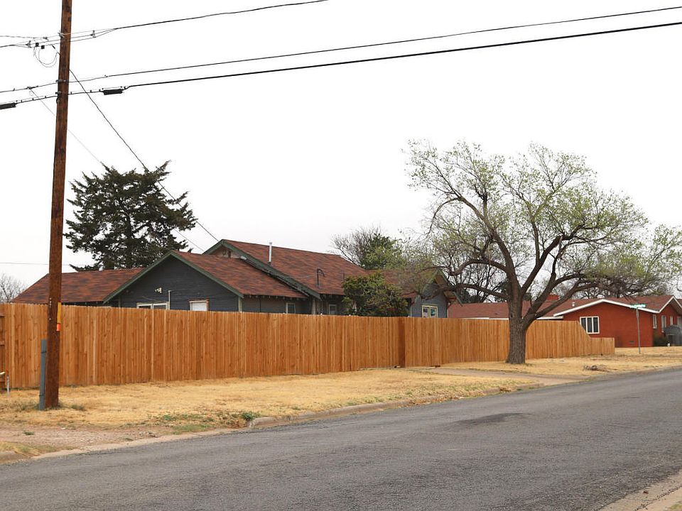 2nd image of 801 Independence St