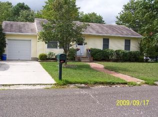5904 Fir Ln, Mays Landing, NJ 08330