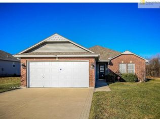 583 Kreisel Dr, Raymore, MO 64083
