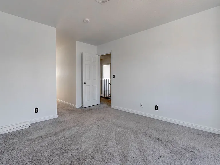 5519 Myron Cir — Photo 29