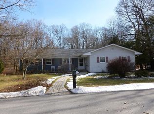 5 Wayne Dr, Poughkeepsie, NY