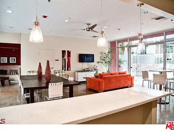 5th image of 645 W 9th St APT 543