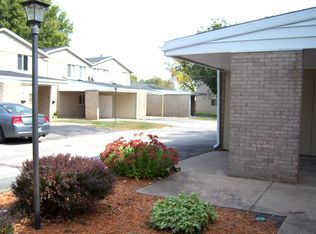 8 Florentine Ct #8, Pekin, IL 61554