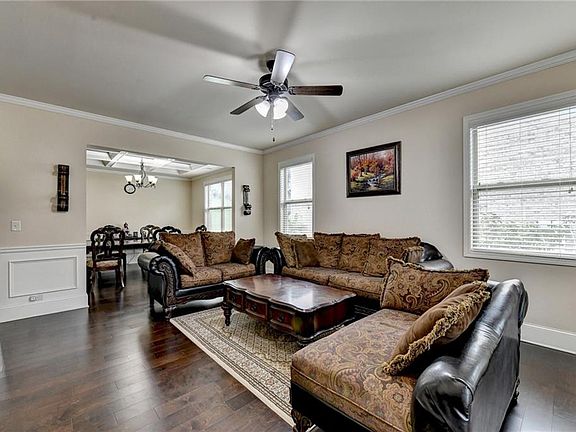 3rd image of 2205 Copperfield Dr