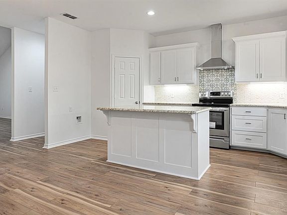 3rd image of 312 County Road 3521