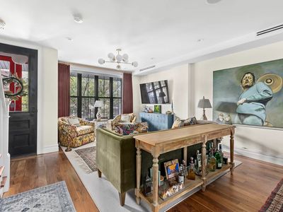 551 Saint Marks Ave, Brooklyn, NY, 11216