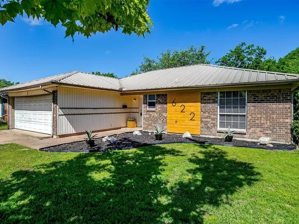 622 Barkridge Trl, Burleson, TX 76028