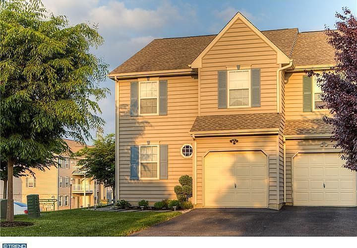 1st image of 14 Brier Ave